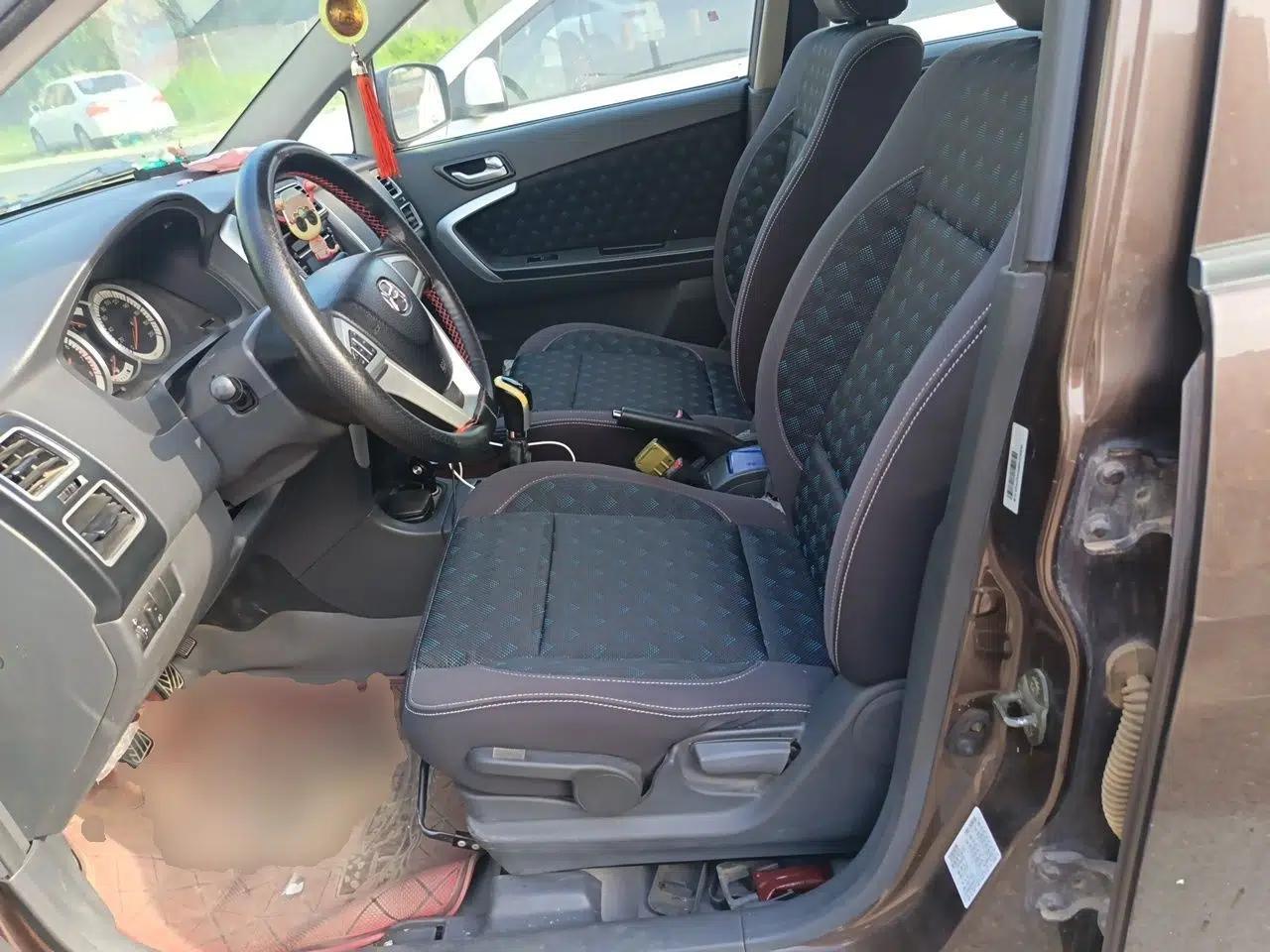 Suzuki Liana A6 2014 Hatchback 1.4L Manual Enjoyment Model — миниатюра 15