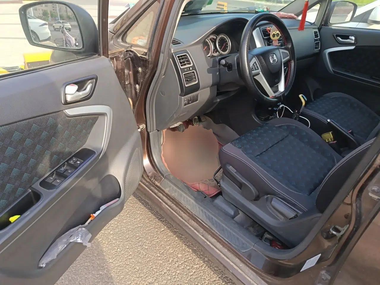 Suzuki Liana A6 2014 Hatchback 1.4L Manual Enjoyment Model — миниатюра 16