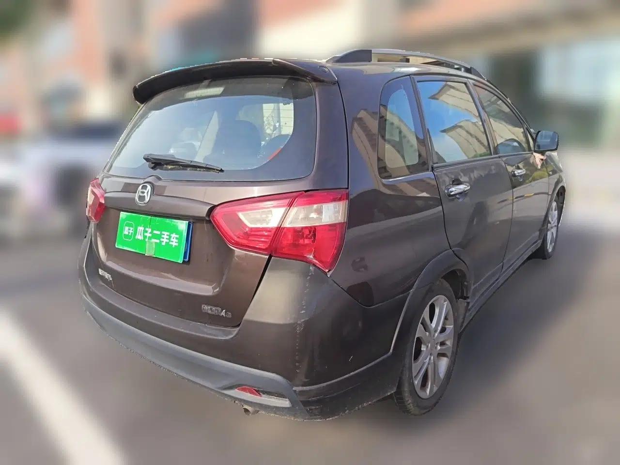 Suzuki Liana A6 2014 Hatchback 1.4L Manual Enjoyment Model — миниатюра 6