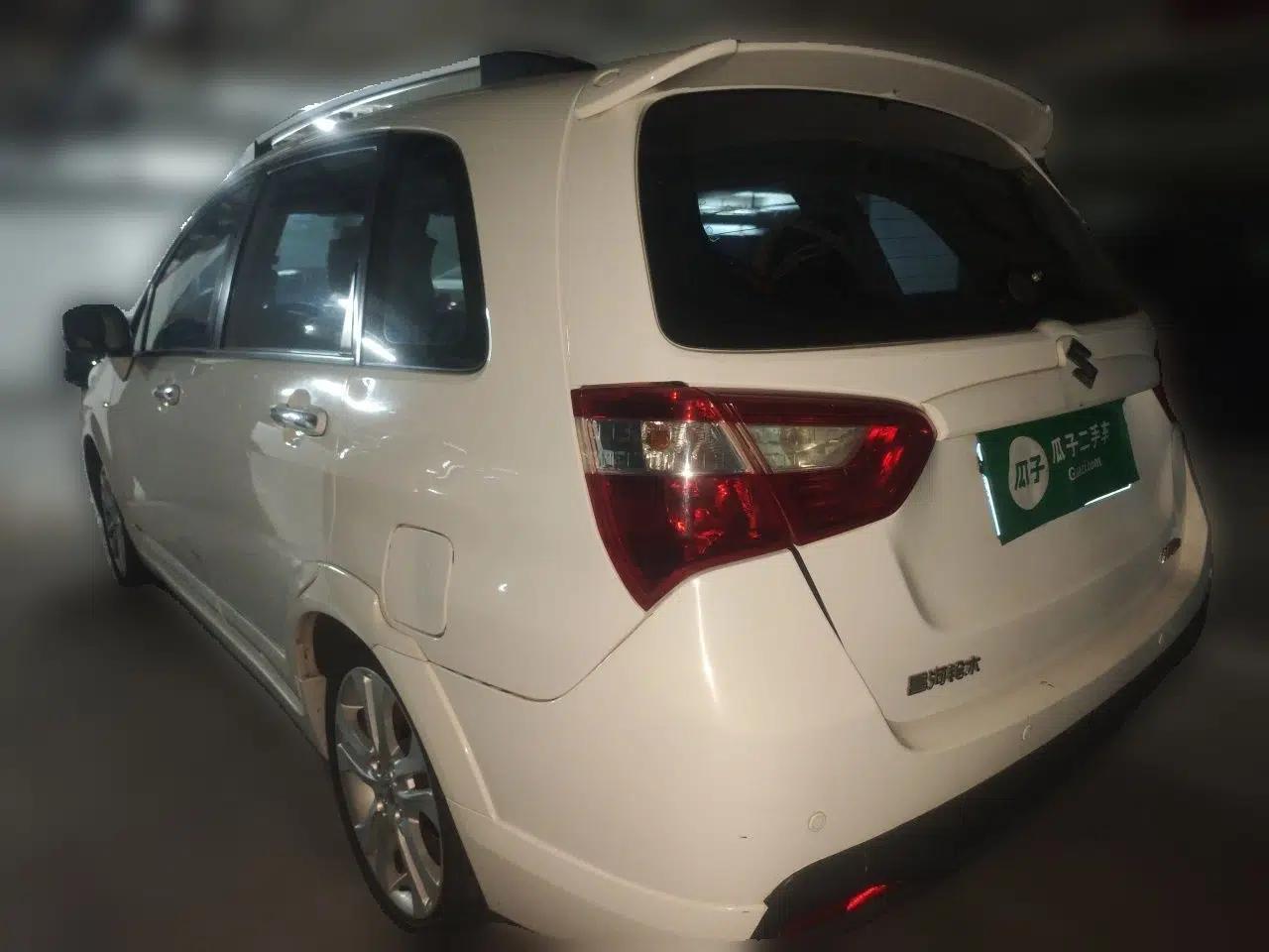 Suzuki Liana A6 2014 Hatchback 1.4L Manual Enjoyment Model — миниатюра 4