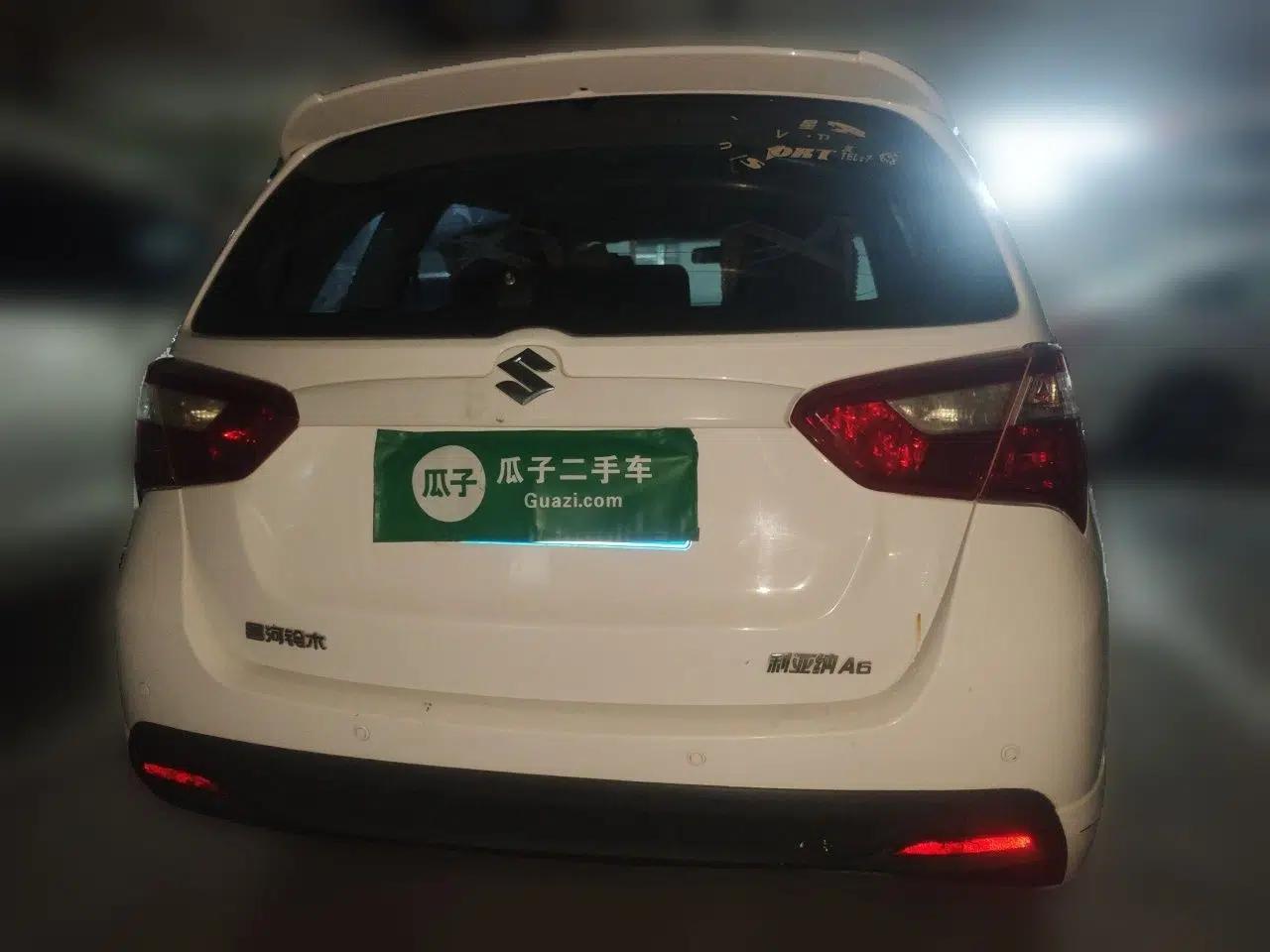 Suzuki Liana A6 2014 Hatchback 1.4L Manual Enjoyment Model — миниатюра 5
