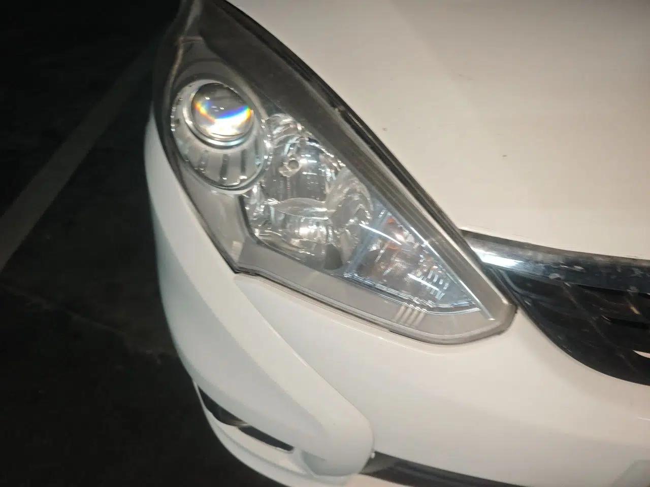 Suzuki Liana A6 2014 Hatchback 1.4L Manual Enjoyment Model — миниатюра 7