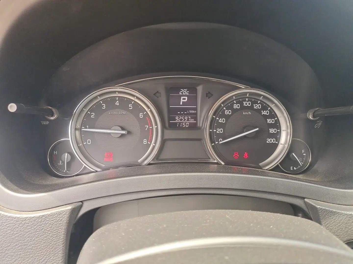 Suzuki Alivio 2015 1.6L Automatic Enjoyment Model — миниатюра 9