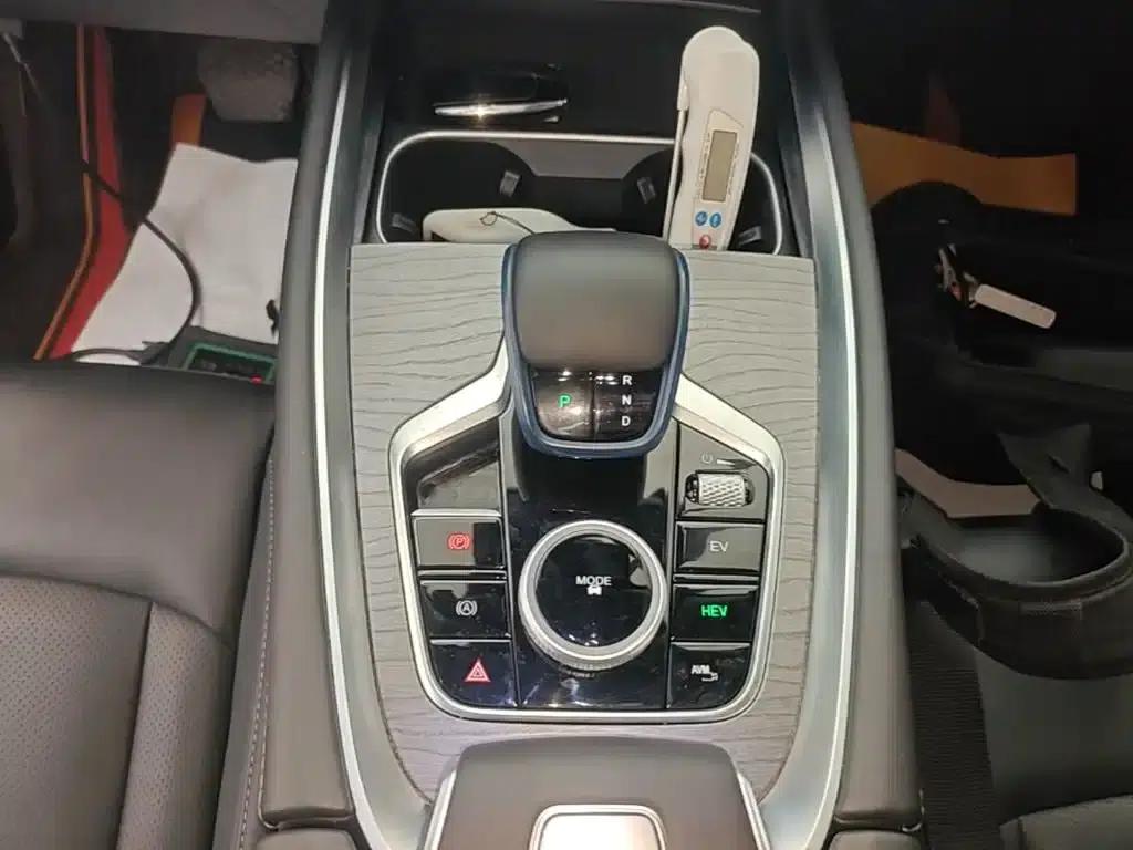 Chery Tiggo 8 PRO PHEV 2023 Champion Edition 1.5T 100km Glory Edition — миниатюра 14