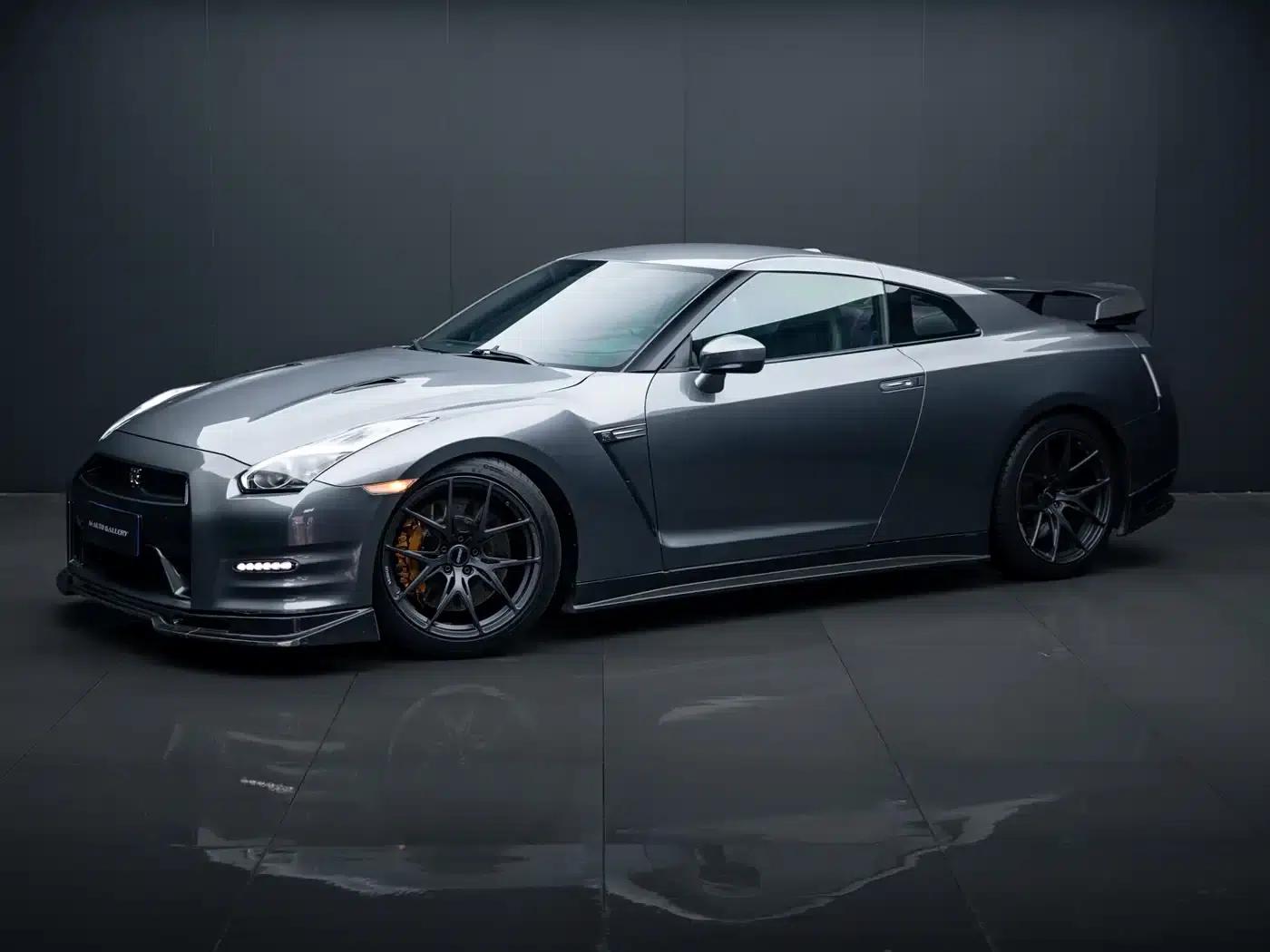 2012 Nissan GT-R 3.8T Premium Edition — миниатюра 1
