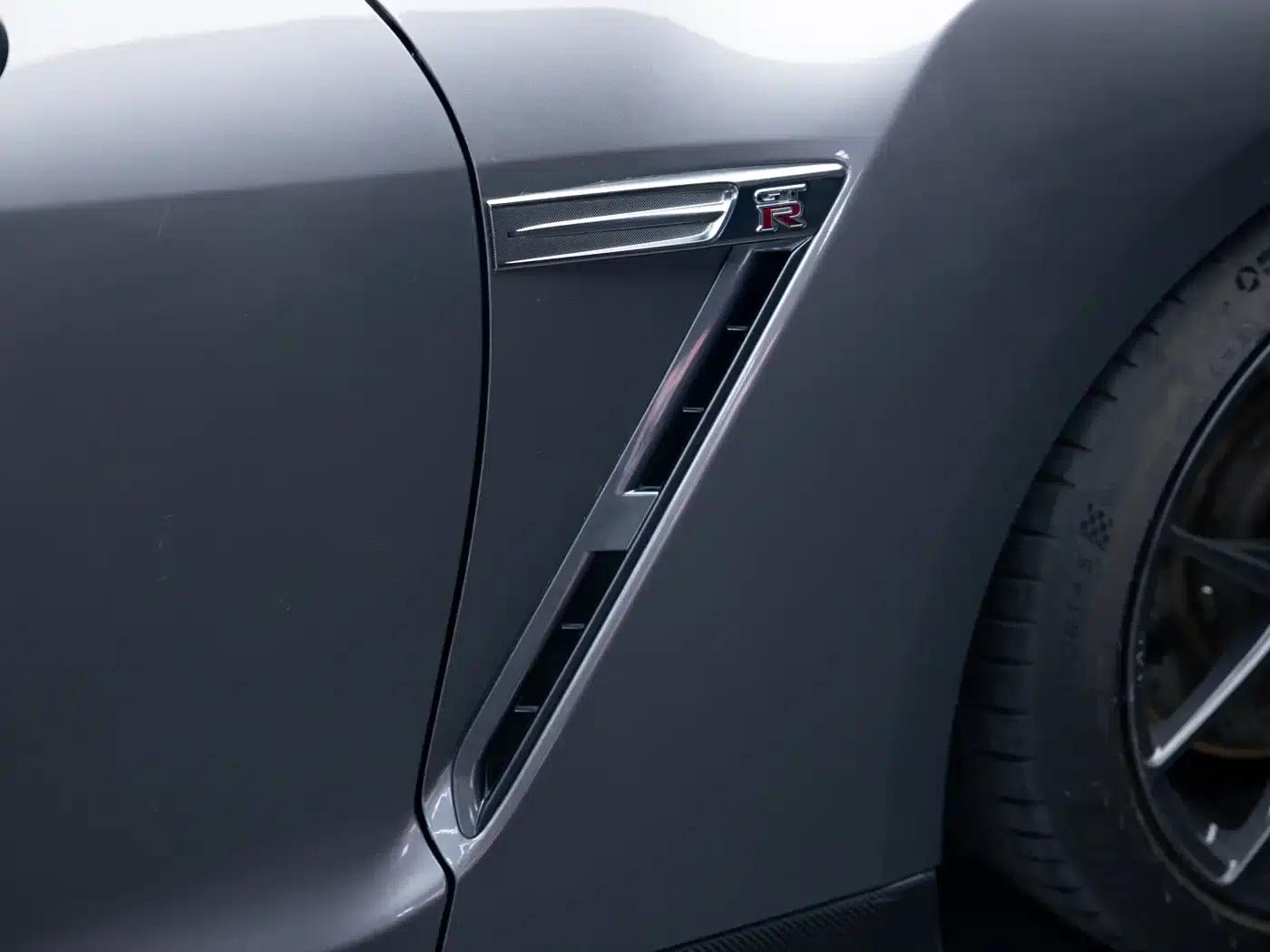 2012 Nissan GT-R 3.8T Premium Edition — миниатюра 14