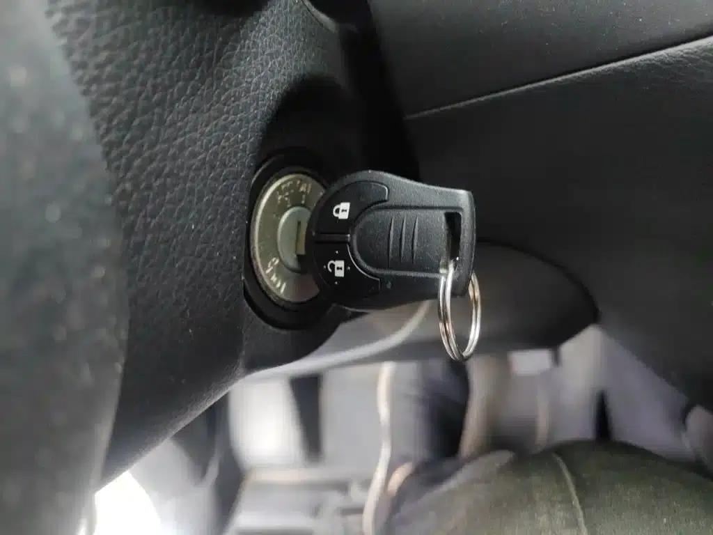 2017 Navara 2.5L Automatic 2WD Luxury Edition QR25 — миниатюра 12