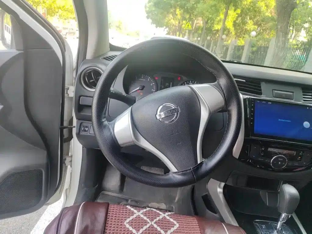 2017 Navara 2.5L Automatic 2WD Luxury Edition QR25 — миниатюра 3