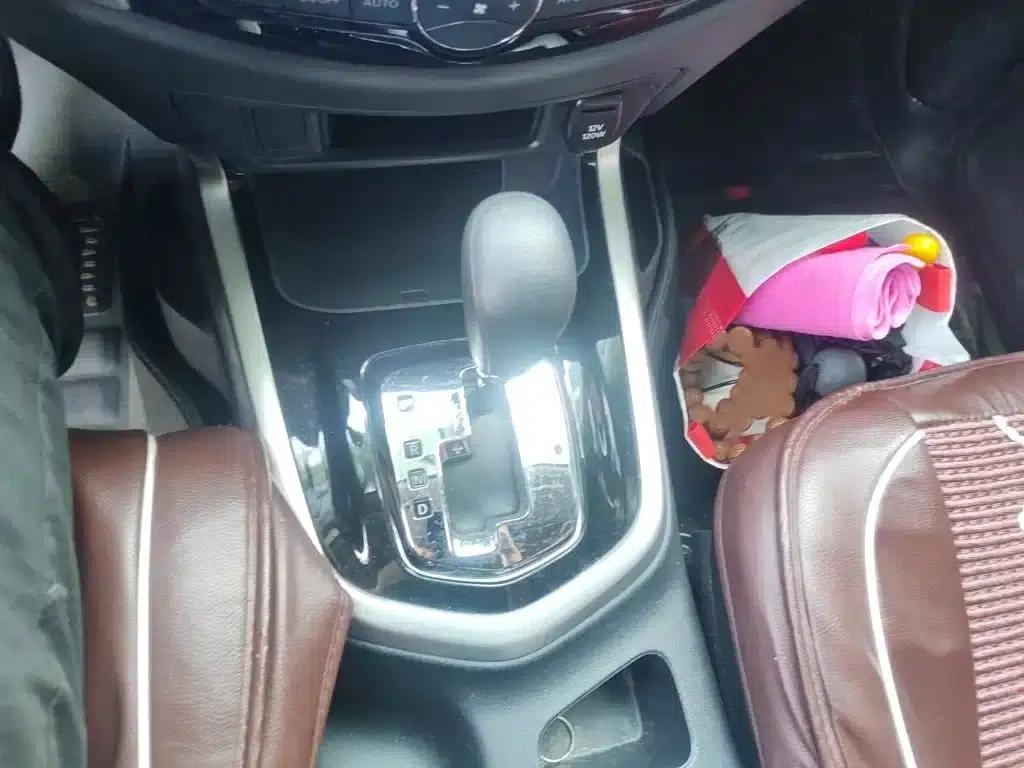 2017 Navara 2.5L Automatic 2WD Luxury Edition QR25 — миниатюра 7