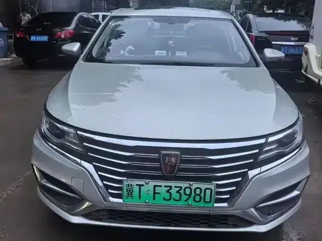 Roewe i6 New Energy 2017 45T Hybrid Connected Smart Edition
