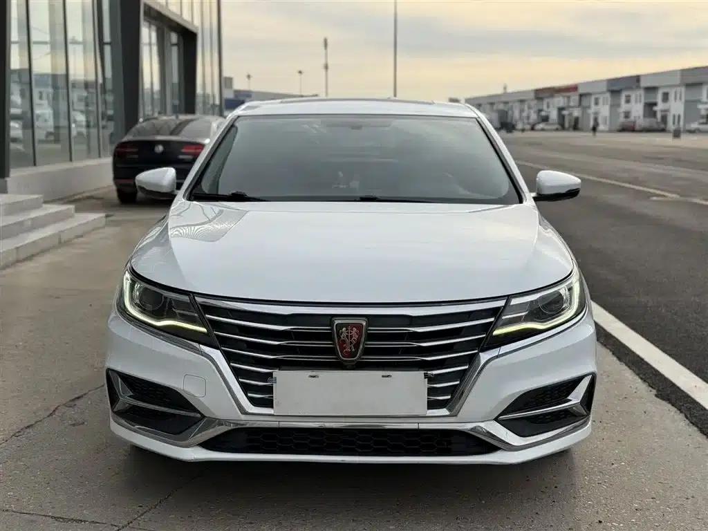 Roewe i6 New Energy 2017 45T Hybrid Connected Smart Edition — миниатюра 2