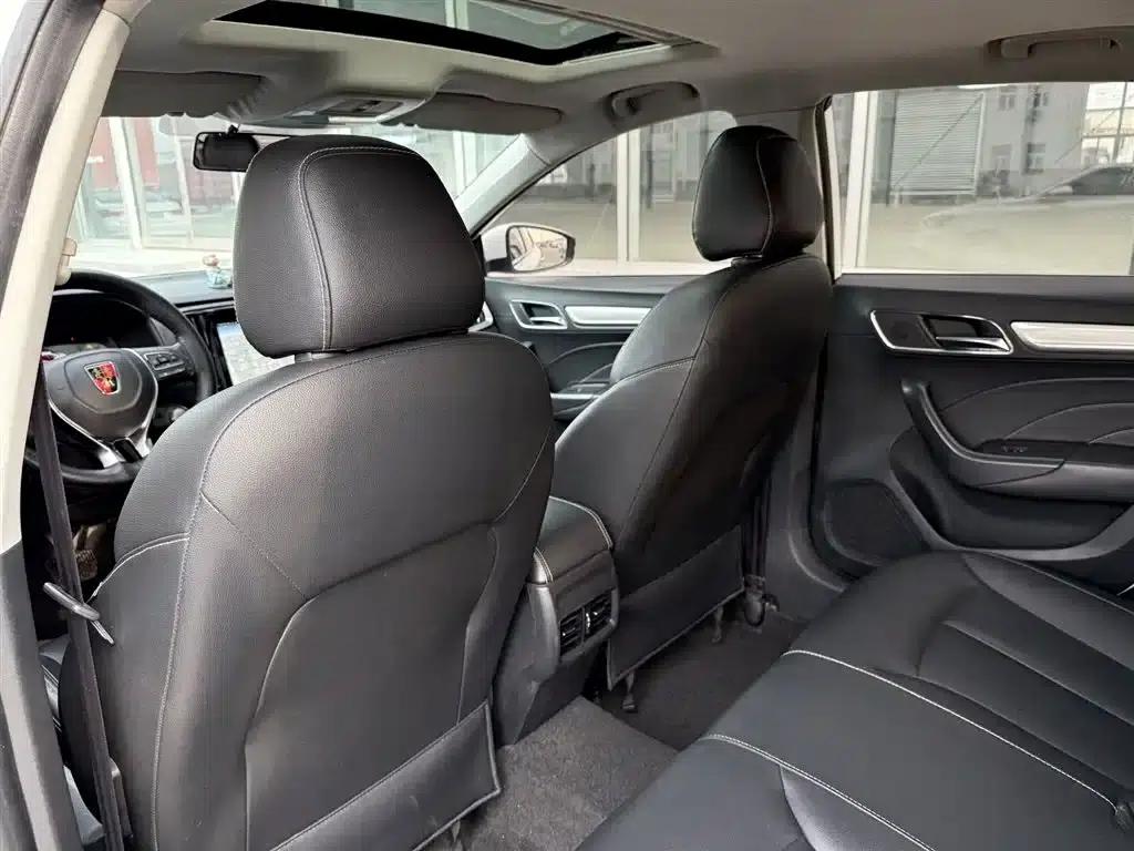 Roewe i6 New Energy 2017 45T Hybrid Connected Smart Edition — миниатюра 16