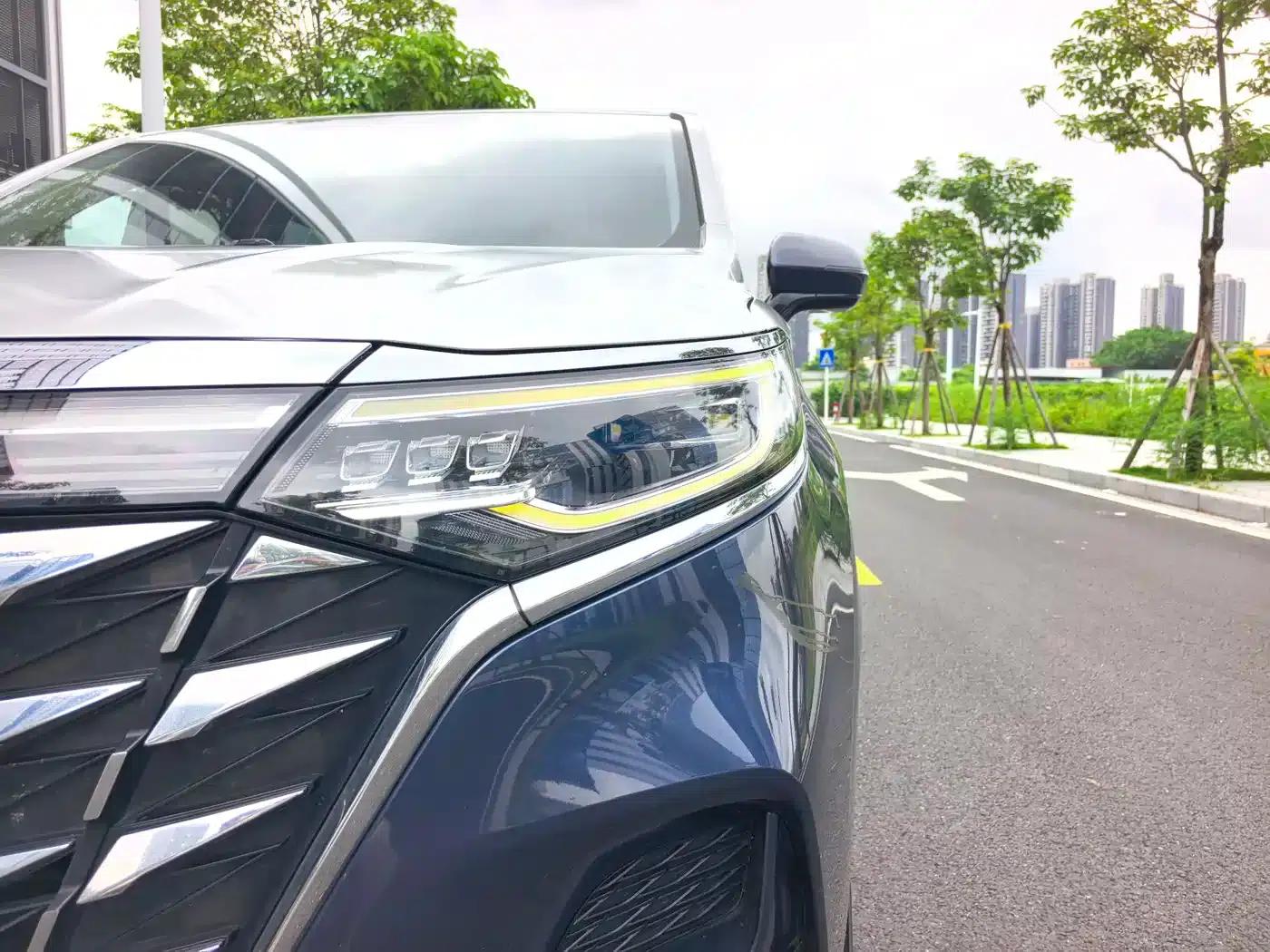 Roewe iMAX8 New Energy 2022 Silver Edition — миниатюра 8