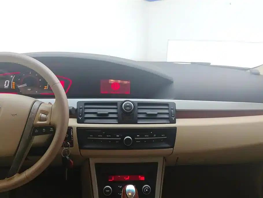 Roewe 550 2012 Model 550 1.8L Automatic Value Edition — миниатюра 13
