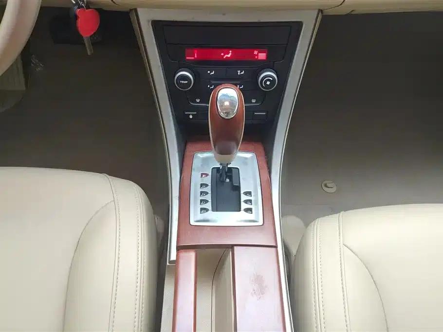 Roewe 550 2012 Model 550 1.8L Automatic Value Edition — миниатюра 16