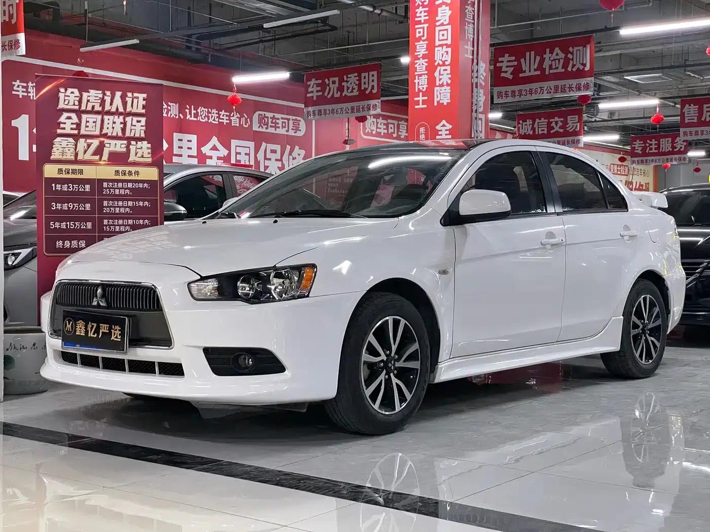 Lancer EX 2013 Luxury Edition 1.8L Manual — миниатюра 1
