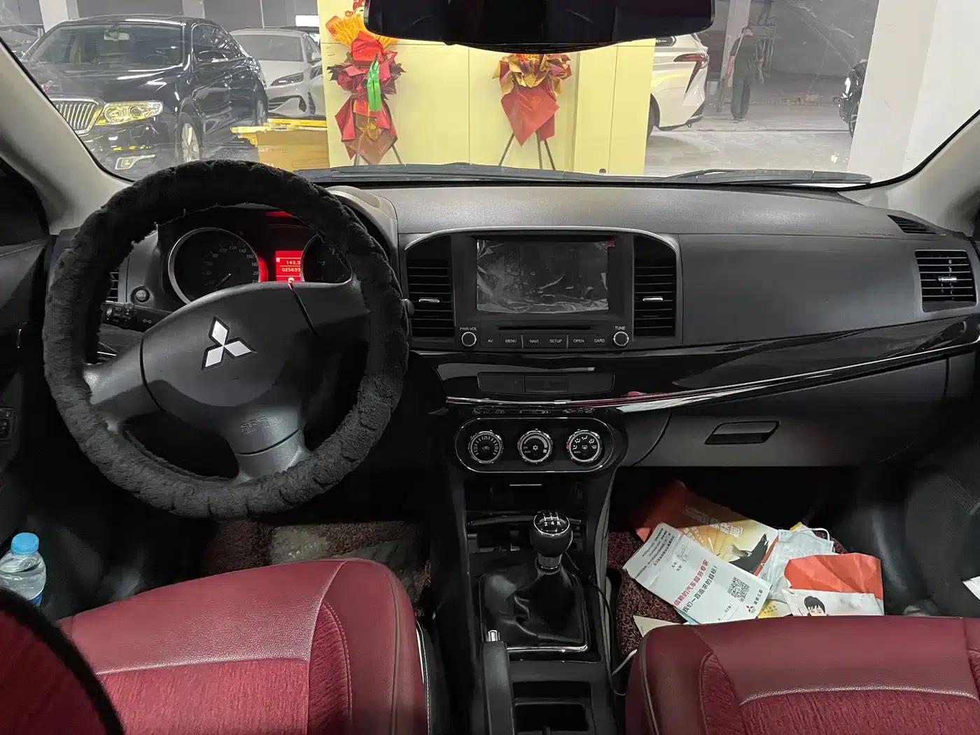 Lancer EX 2013 Luxury Edition 1.8L Manual — миниатюра 7