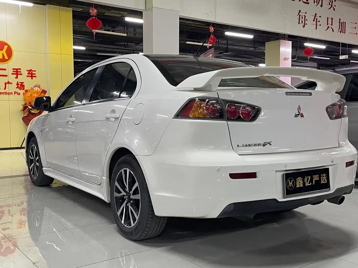 Lancer EX 2013 Luxury Edition 1.8L Manual — миниатюра 8