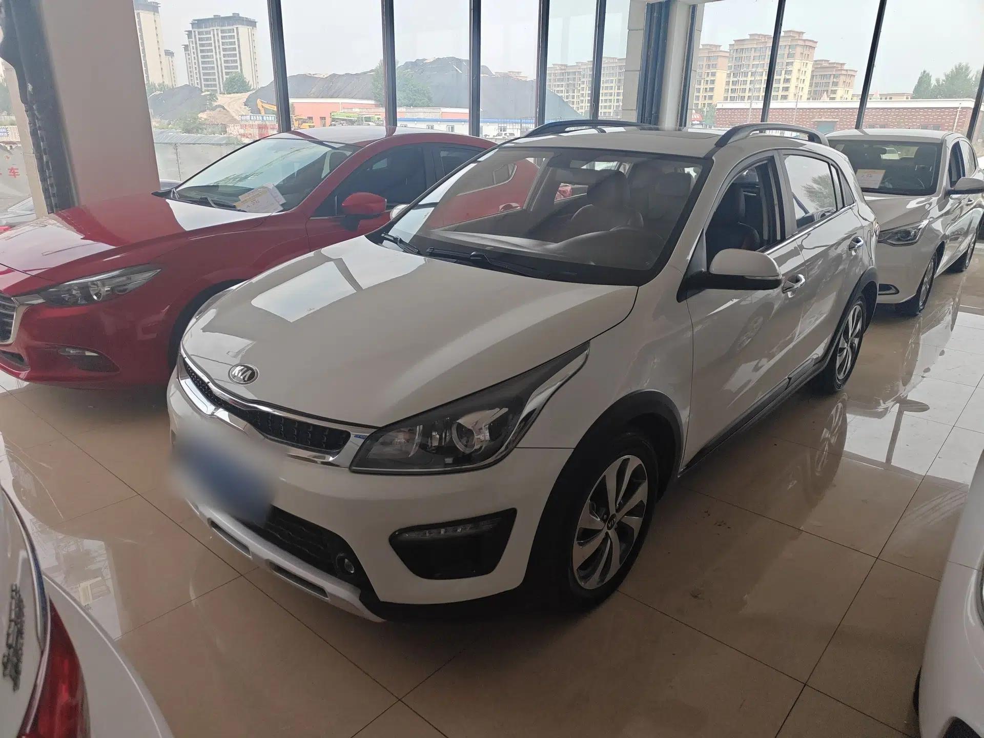 Kia KX Cross 2018 1.6L Automatic Dynamic Sunroof Version — миниатюра 1