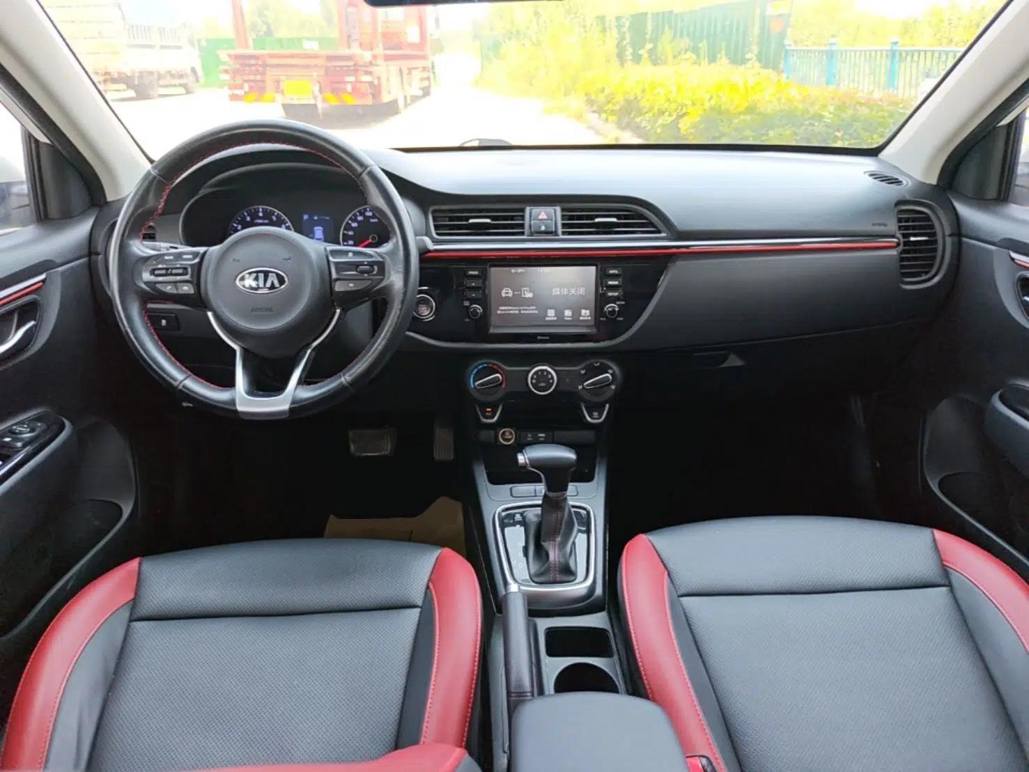 Kia KX Cross 2018 1.6L Automatic Dynamic Sunroof Version — миниатюра 17