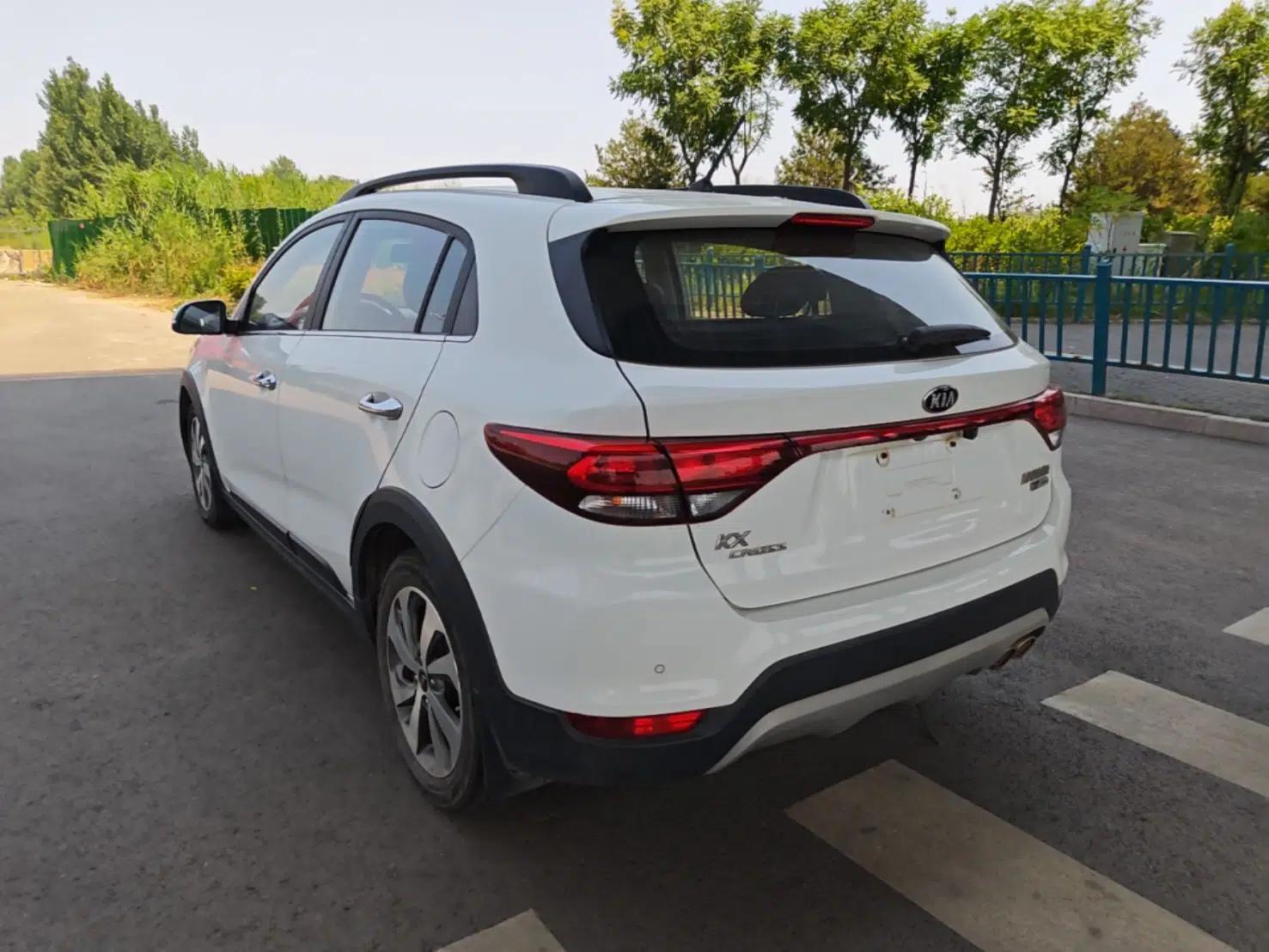 Kia KX Cross 2018 1.6L Automatic Dynamic Sunroof Version — миниатюра 4
