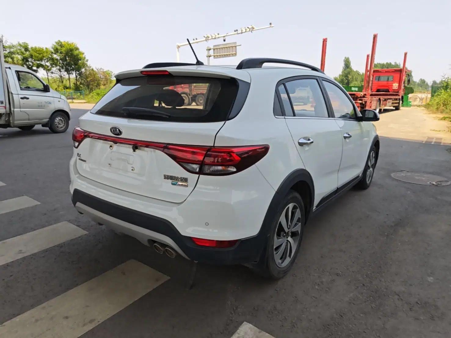 Kia KX Cross 2018 1.6L Automatic Dynamic Sunroof Version — миниатюра 6