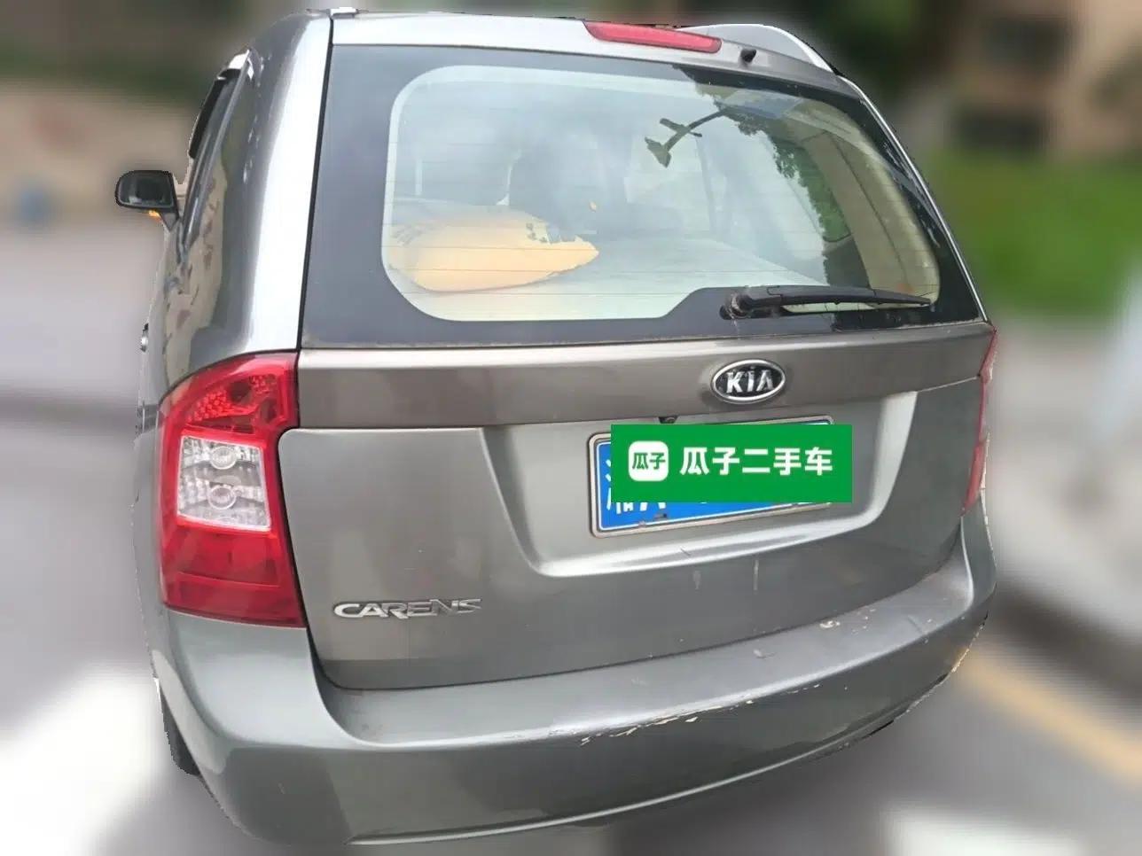 Kia Carens 2011 1.6L 5-Seater Manual Comfort Edition — миниатюра 5