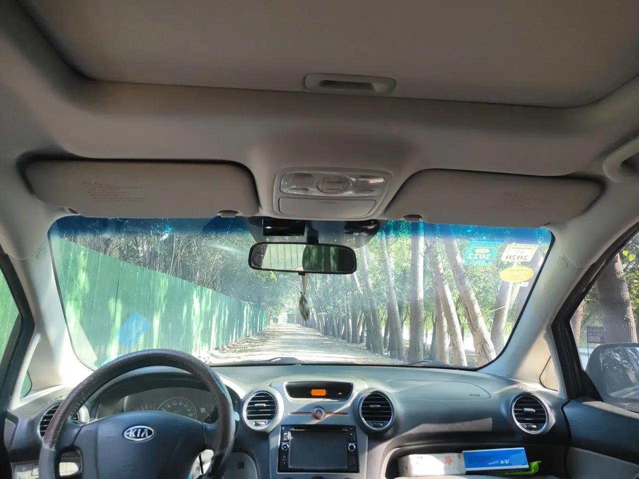 Kia Carens 2011 2.0L 7-Seater Automatic Standard Edition — миниатюра 18