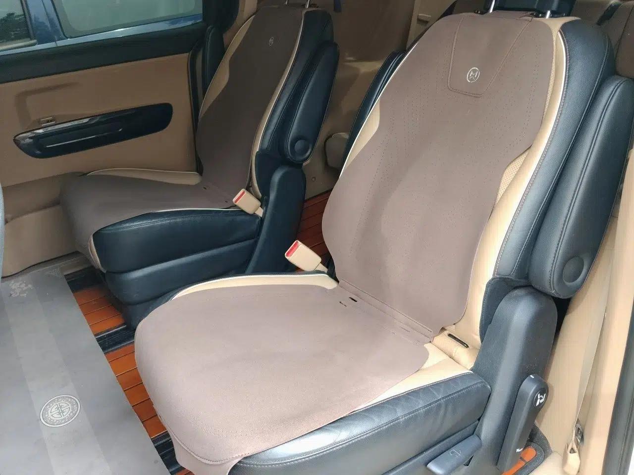 Kia Carnival 2015 3.3 GDI Luxury Edition China IV Standard — миниатюра 17