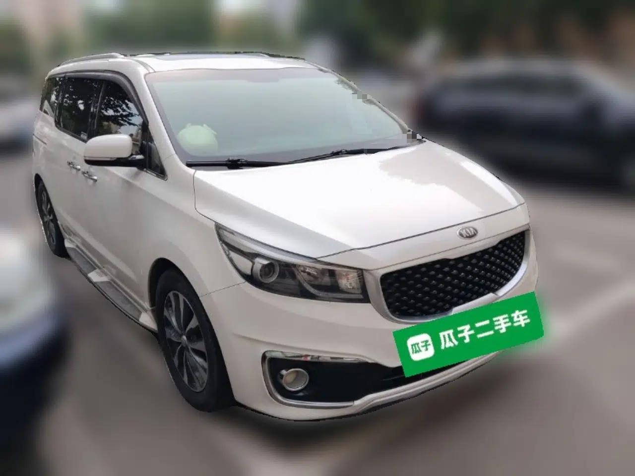 Kia Carnival 2015 3.3 GDI Luxury Edition China IV Standard — миниатюра 3