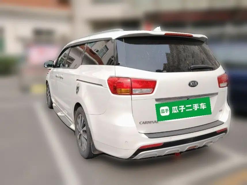 Kia Carnival 2015 3.3 GDI Luxury Edition China IV Standard — миниатюра 4