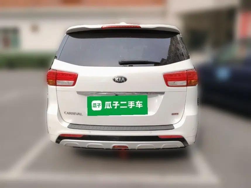 Kia Carnival 2015 3.3 GDI Luxury Edition China IV Standard — миниатюра 5