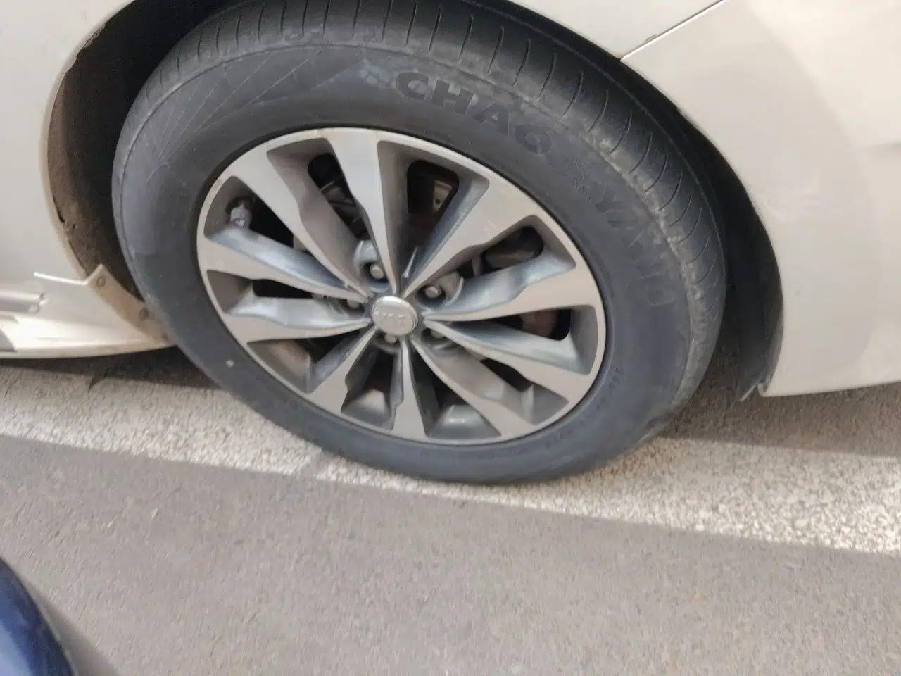 Kia Carnival 2015 3.3 GDI Luxury Edition China IV Standard — миниатюра 8