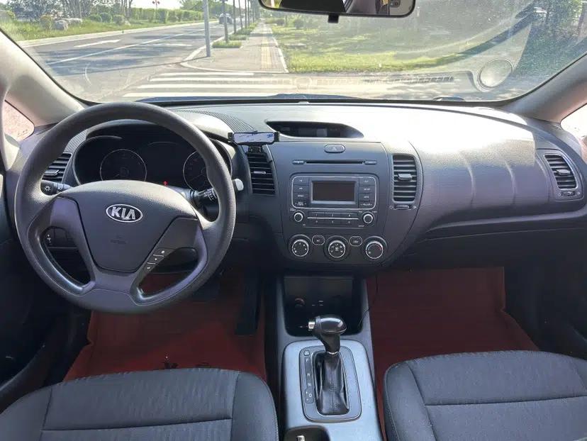Kia K3S 2014 1.6L Automatic GL — миниатюра 16