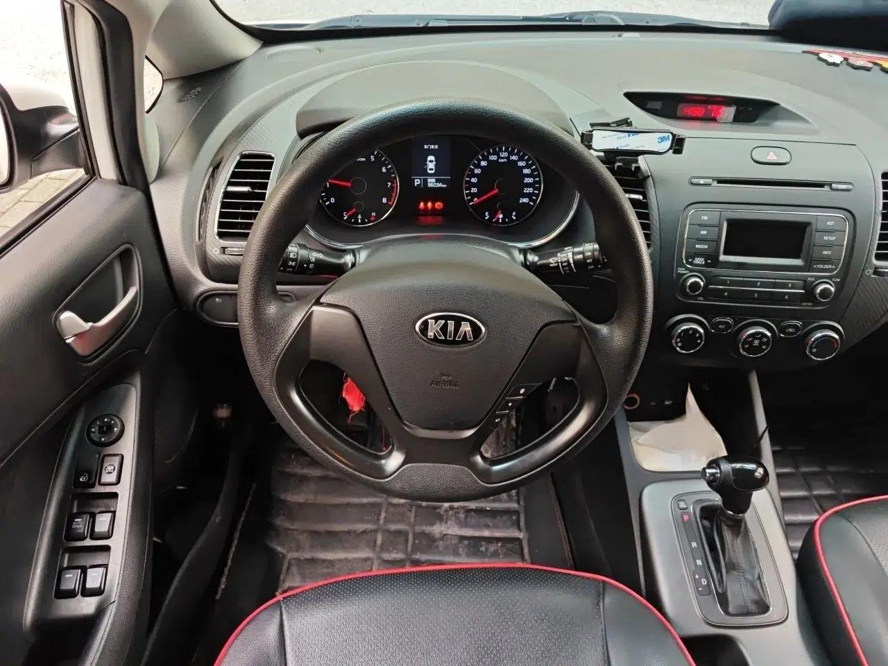 Kia K3S 2014 1.6L Automatic GL — миниатюра 7