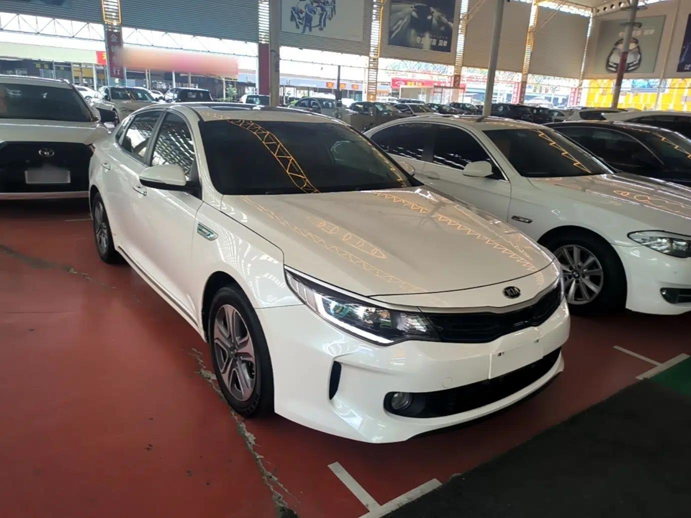 Kia K5 New Energy 2018 2.0L Smart Enjoyment Version — миниатюра 12