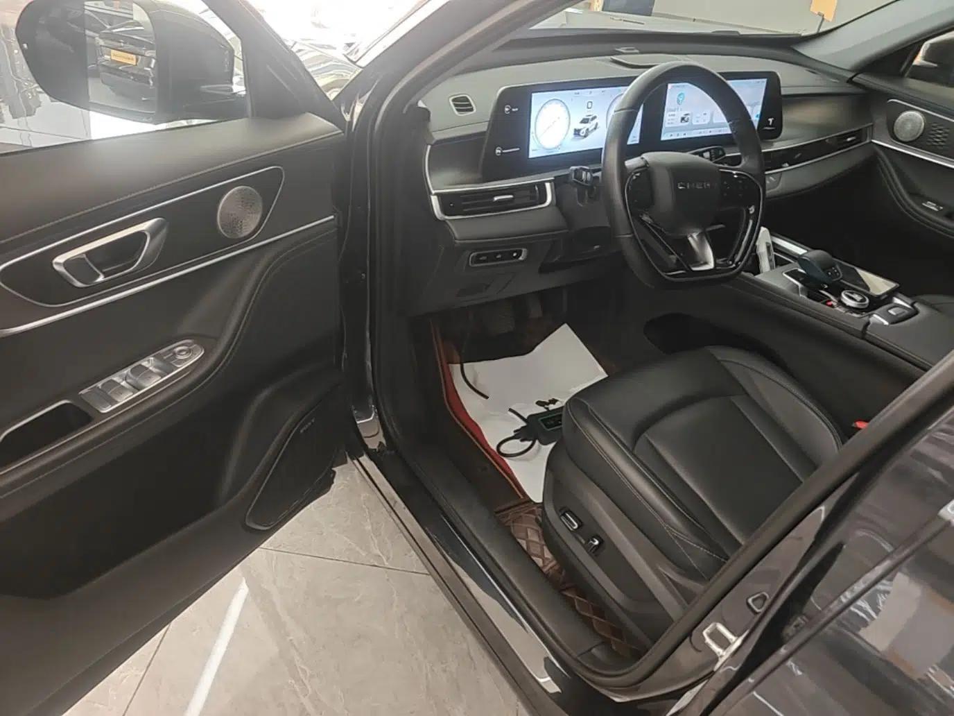 Chery Tiggo 8 PRO New Energy 2023 Champion Edition 1.5T 100km Glory Version — миниатюра 18