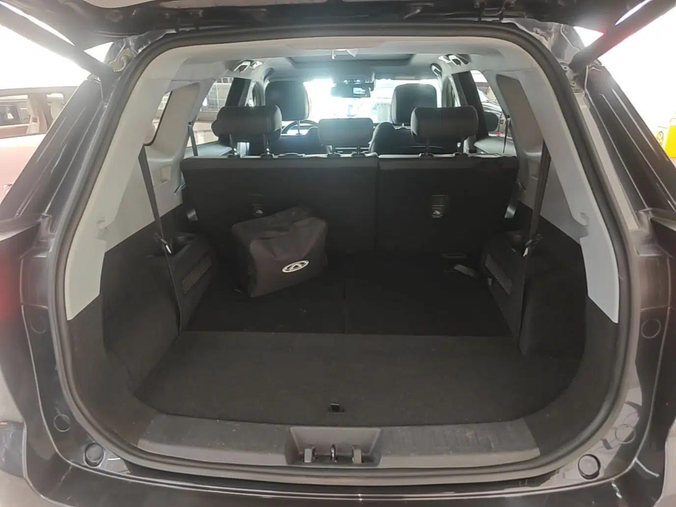 Chery Tiggo 8 PRO New Energy 2023 Champion Edition 1.5T 100km Glory Version — миниатюра 22