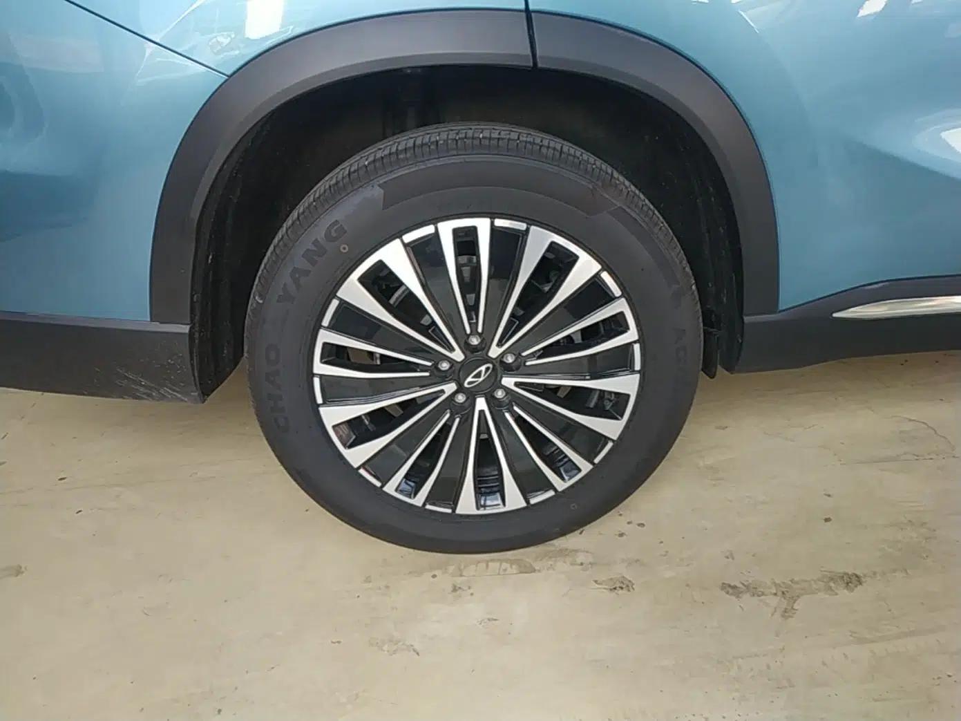 Chery Tiggo 8 PLUS C-DM 2025 1.5T 116 km Prestige Version 5 Seats — миниатюра 11
