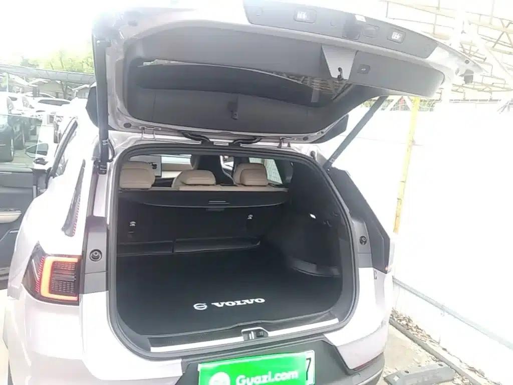 2026 Volvo XC70 Plug-in Hybrid (Two-Wheel Drive, Long Range, Core) — миниатюра 19