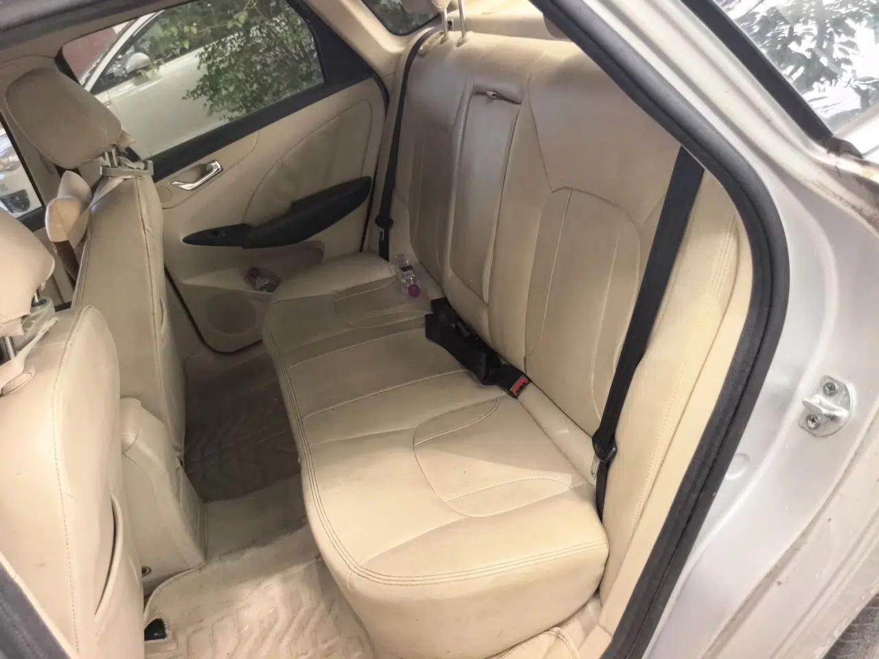 Chery Arrizo 7 2013 1.6L Manual ZhiShang Edition — миниатюра 17