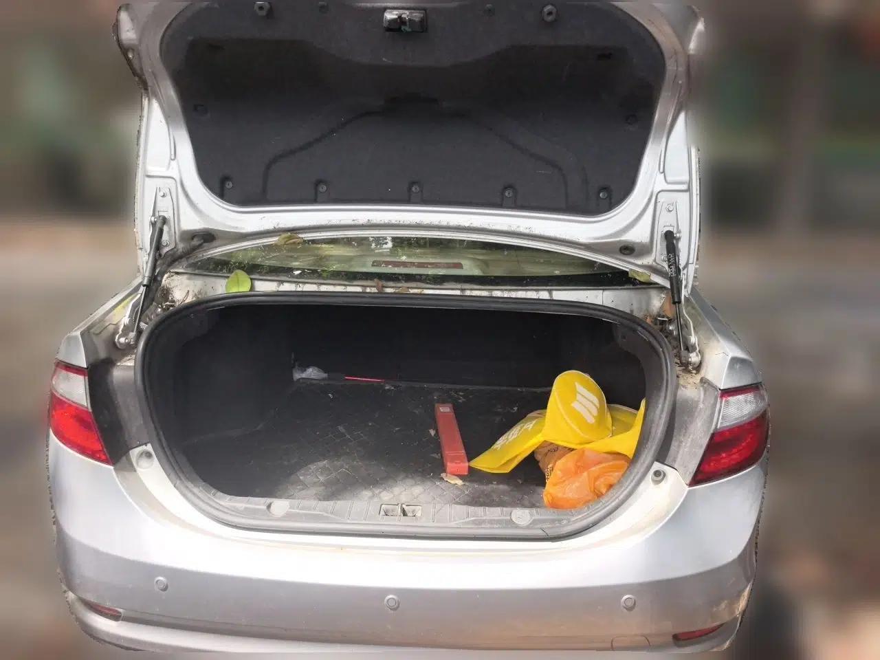 Chery Arrizo 7 2013 1.6L Manual ZhiShang Edition — миниатюра 19