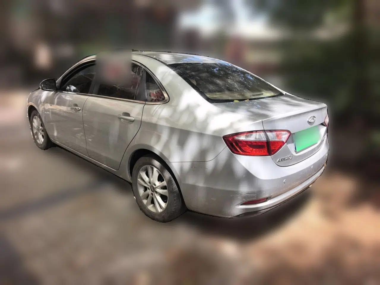 Chery Arrizo 7 2013 1.6L Manual ZhiShang Edition — миниатюра 4