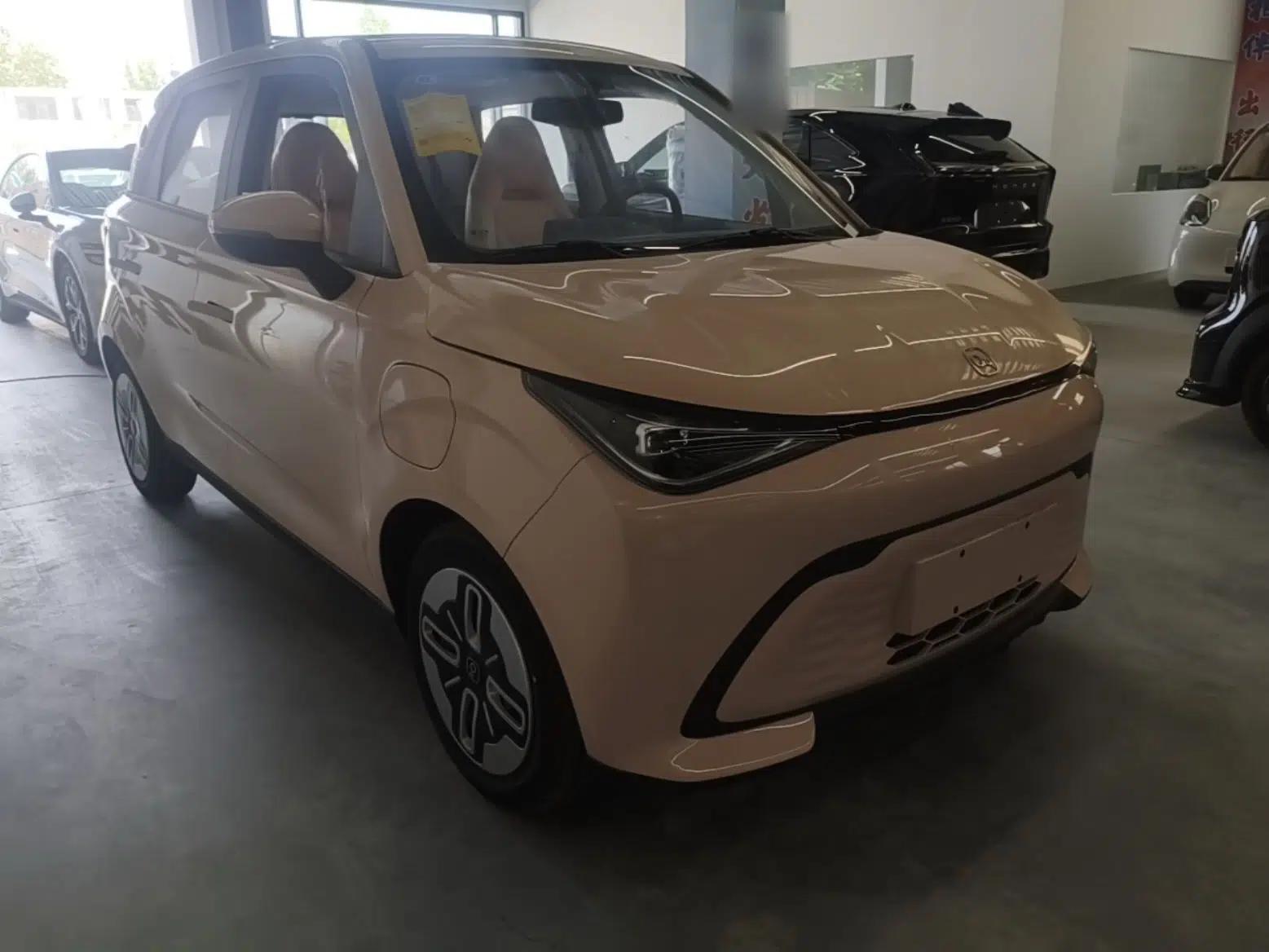Chery QQ Domi 2025 Model 405km Comfort Edition — миниатюра 3