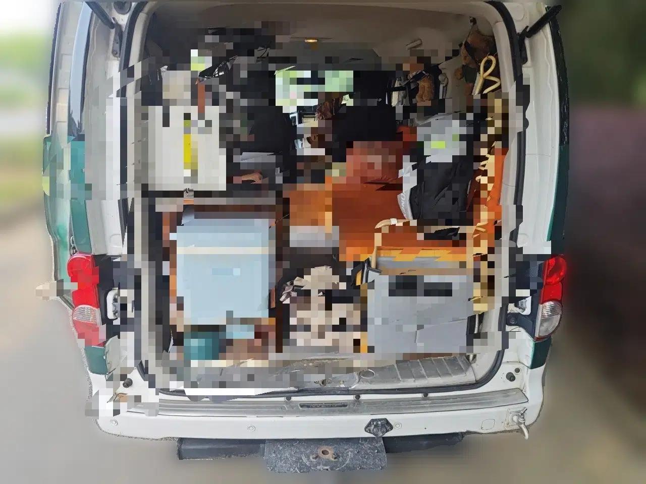 Nissan NV200 2016 Revised Version 1.6L CVT Luxury Edition — миниатюра 19