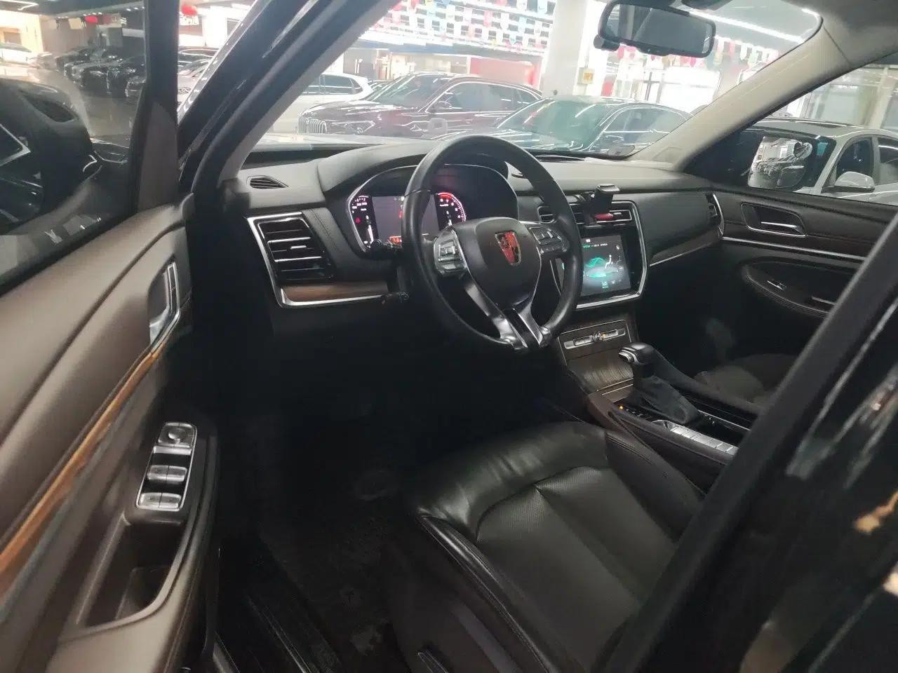 Roewe RX8 2018 30T Smart Connectivity Two-Wheel Drive Flagship Edition — миниатюра 16