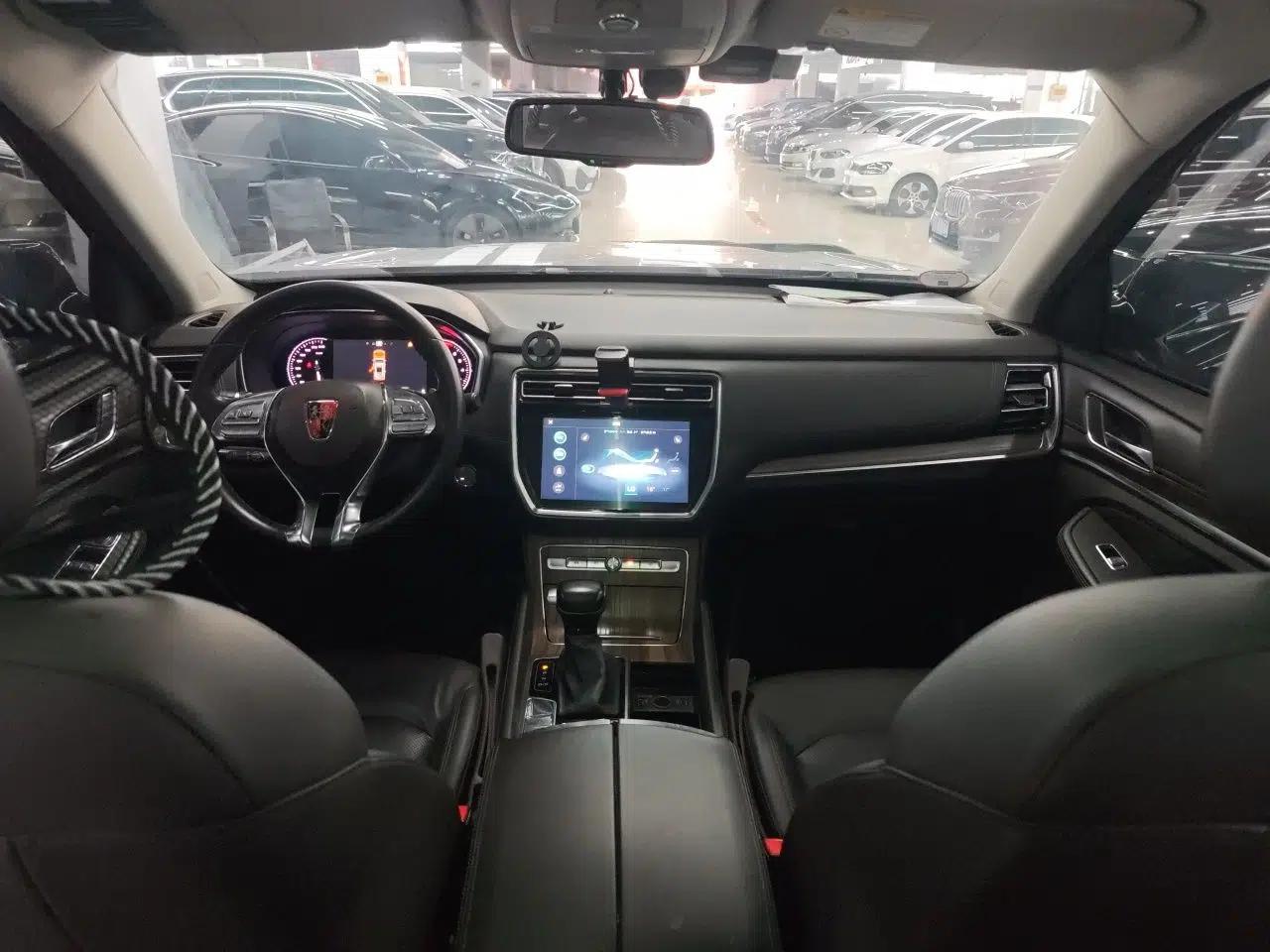 Roewe RX8 2018 30T Smart Connectivity Two-Wheel Drive Flagship Edition — миниатюра 9