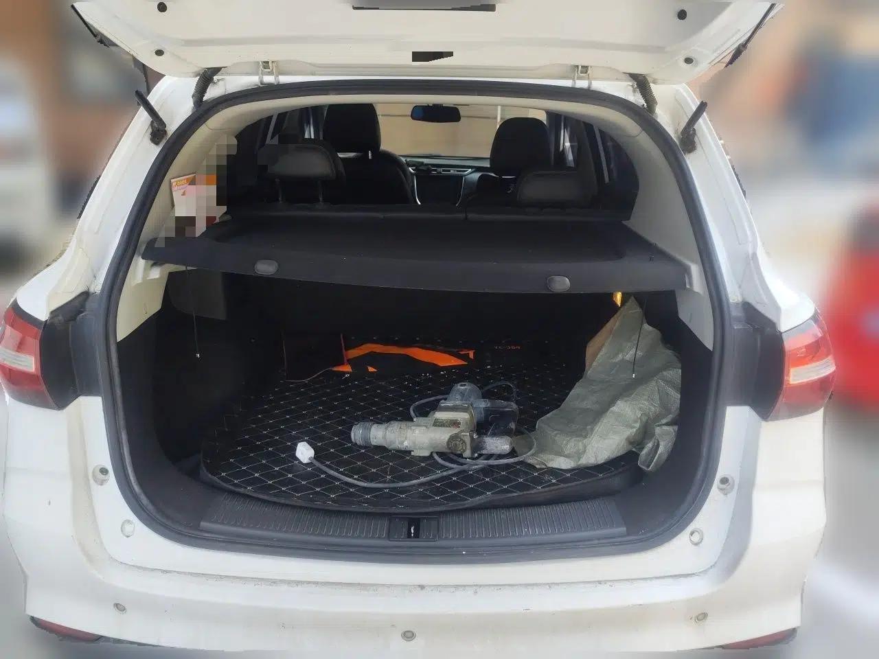 Roewe RX3 2018 1.6L Manual Internet Smart Edition — миниатюра 19