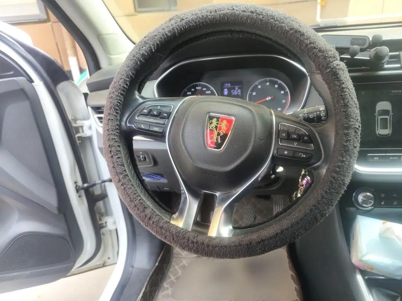 Roewe RX3 2018 1.6L Manual Internet Smart Edition — миниатюра 10
