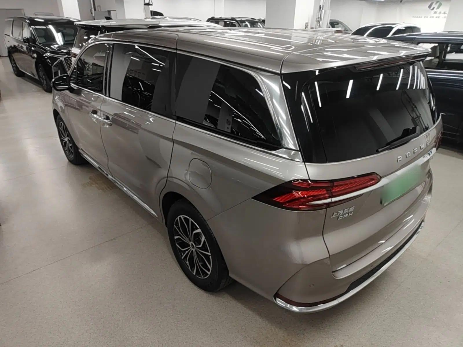Roewe iMAX8 New Energy 2025 1.5T DMH Lu Zun Deluxe Edition — миниатюра 4